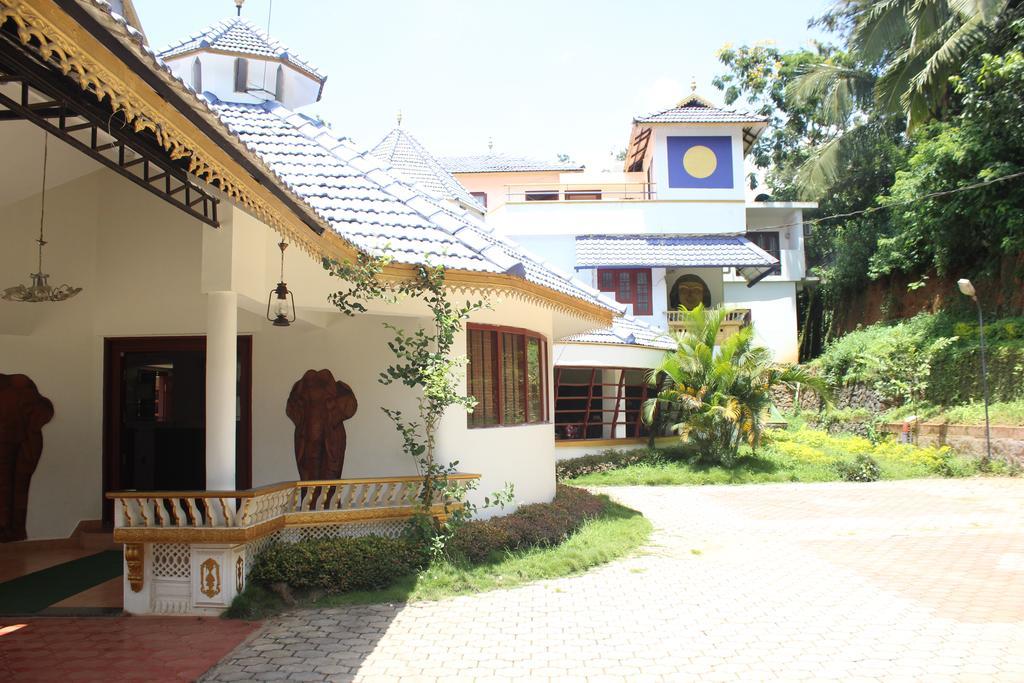 Wayanad Gate Resort Mananthavady Exterior photo