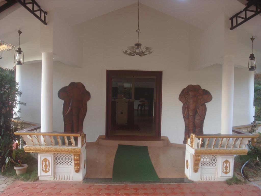 Wayanad Gate Resort Mananthavady Exterior photo